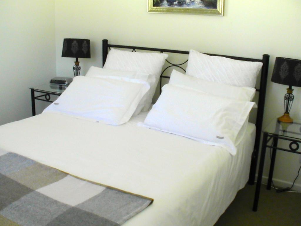 Glen Waverly Farmstay غلين اينيس الغرفة الصورة